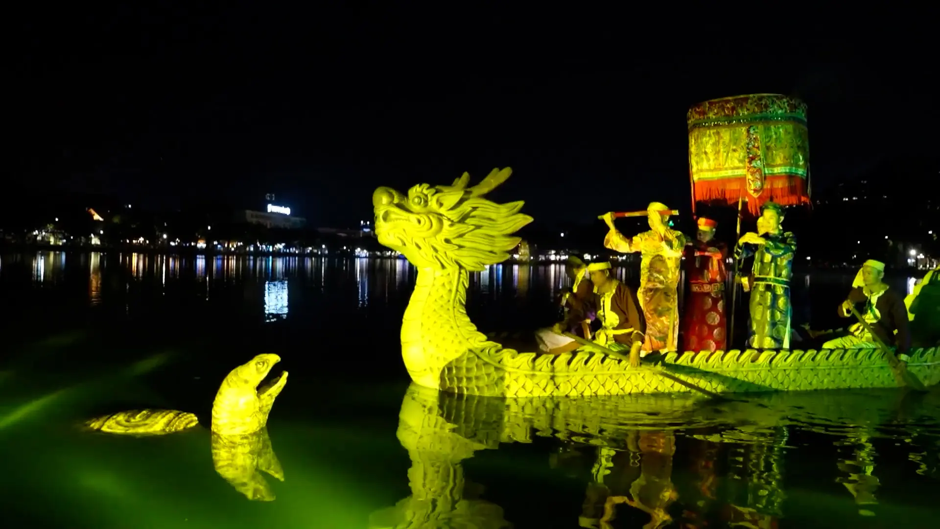 Các không gian văn hóa Thủ đô rực rỡ về đêm